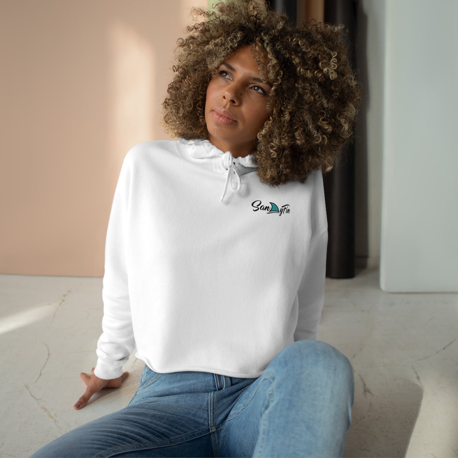 Classic Sandy Fin Crop Hoodie